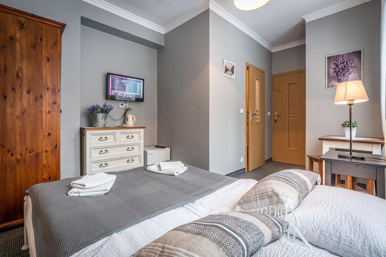 Fryzowiczowka Bed & Breakfast 3*