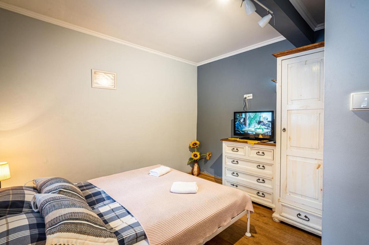 Fryzowiczowka Bed & Breakfast